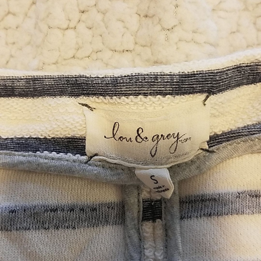 Loft sweater - Picture 3 of 3